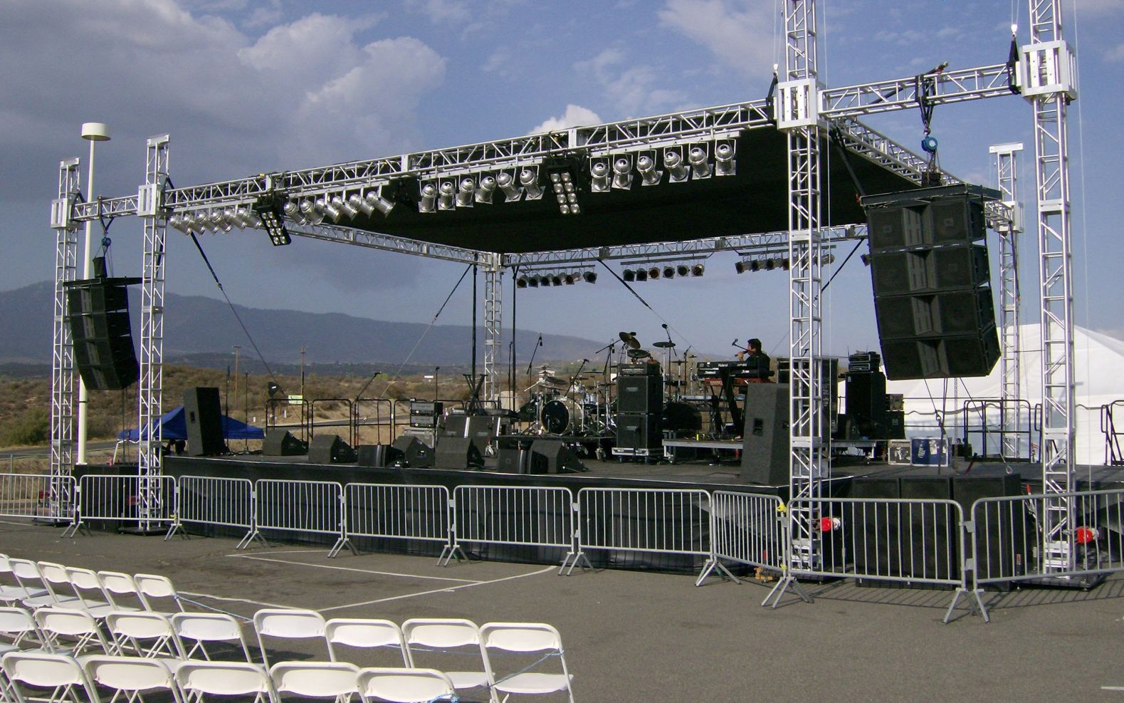 Cách bố trí loa ngoài trời để có chất âm tốt nhất